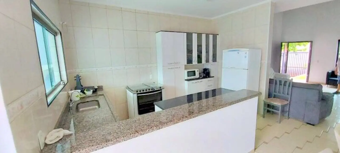 Casa com 5 quartos à venda, 300m2 em Peruibe - SP - imagem 8 Foto 8 de Casa com 5 quartos à venda, 300m2 em Peruibe - SP