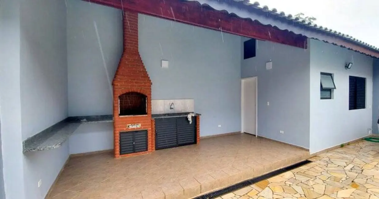 Casa com 5 quartos à venda, 300m2 em Peruibe - SP - imagem 3 Foto 3 de Casa com 5 quartos à venda, 300m2 em Peruibe - SP