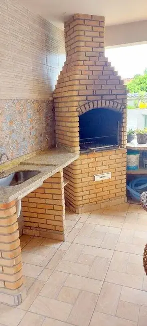 Casa com 4 quartos à venda, 260m2 em Peruibe - SP - imagem 5 Foto 5 de Casa com 4 quartos à venda, 260m2 em Peruibe - SP