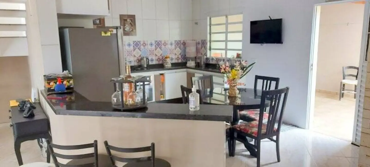 Casa com 4 quartos à venda, 260m2 em Peruibe - SP - imagem 7 Foto 7 de Casa com 4 quartos à venda, 260m2 em Peruibe - SP