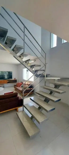 Casa com 5 quartos à venda e para alugar, 360m2 em Peruibe - SP - imagem 9 Foto 9 de Casa com 5 quartos à venda e para alugar, 360m2 em Peruibe - SP