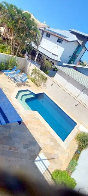 Casa com 5 quartos à venda e para alugar, 360m2 em Peruibe - SP - imagem 3 Foto 3 de Casa com 5 quartos à venda e para alugar, 360m2 em Peruibe - SP