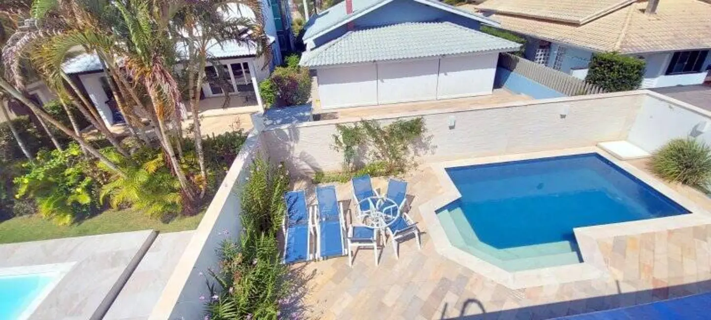 Foto 2 de Casa com 5 quartos à venda e para alugar, 360m2 em Peruibe - SP