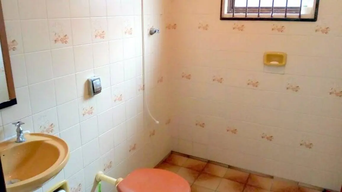 Casa com 2 quartos à venda, 348m2 em Peruibe - SP - imagem 8 Foto 8 de Casa com 2 quartos à venda, 348m2 em Peruibe - SP