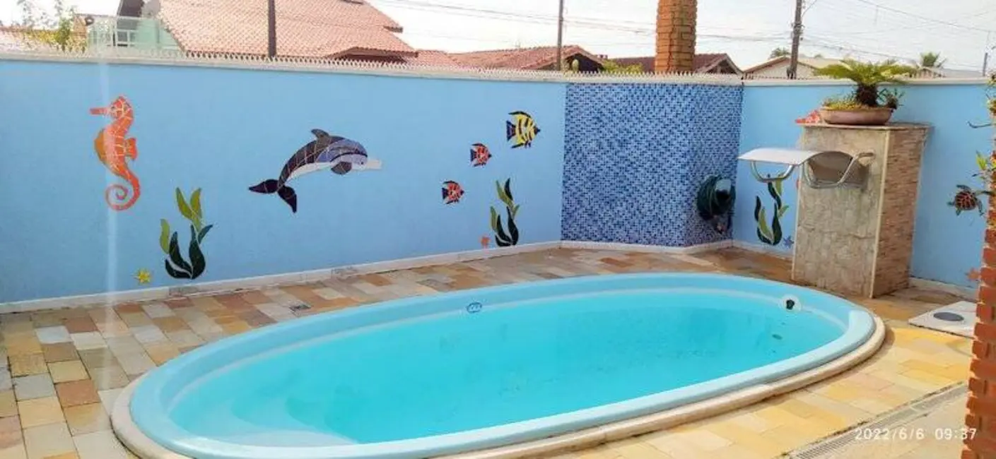 Casa com 3 quartos à venda, 250m2 em Peruibe - SP - imagem 3 Foto 3 de Casa com 3 quartos à venda, 250m2 em Peruibe - SP