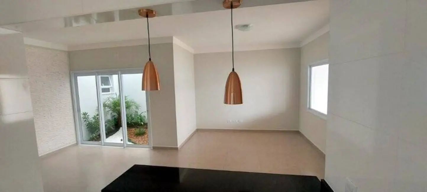 Casa com 3 quartos à venda, 250m2 em Peruibe - SP - imagem 7 Foto 7 de Casa com 3 quartos à venda, 250m2 em Peruibe - SP