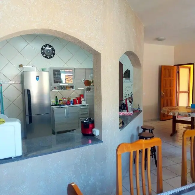 Casa com 3 quartos à venda, 360m2 em Peruibe - SP - imagem 8 Foto 8 de Casa com 3 quartos à venda, 360m2 em Peruibe - SP