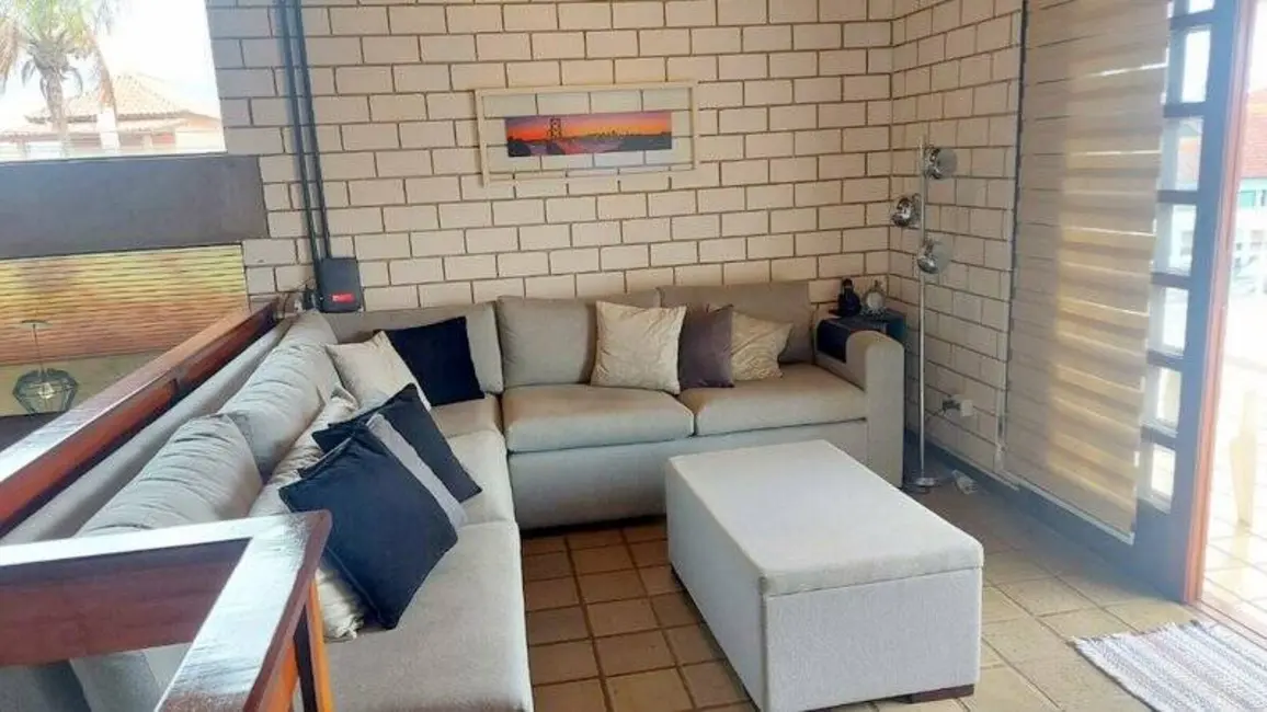 Casa com 5 quartos à venda, 600m2 em Peruibe - SP - imagem 9 Foto 9 de Casa com 5 quartos à venda, 600m2 em Peruibe - SP