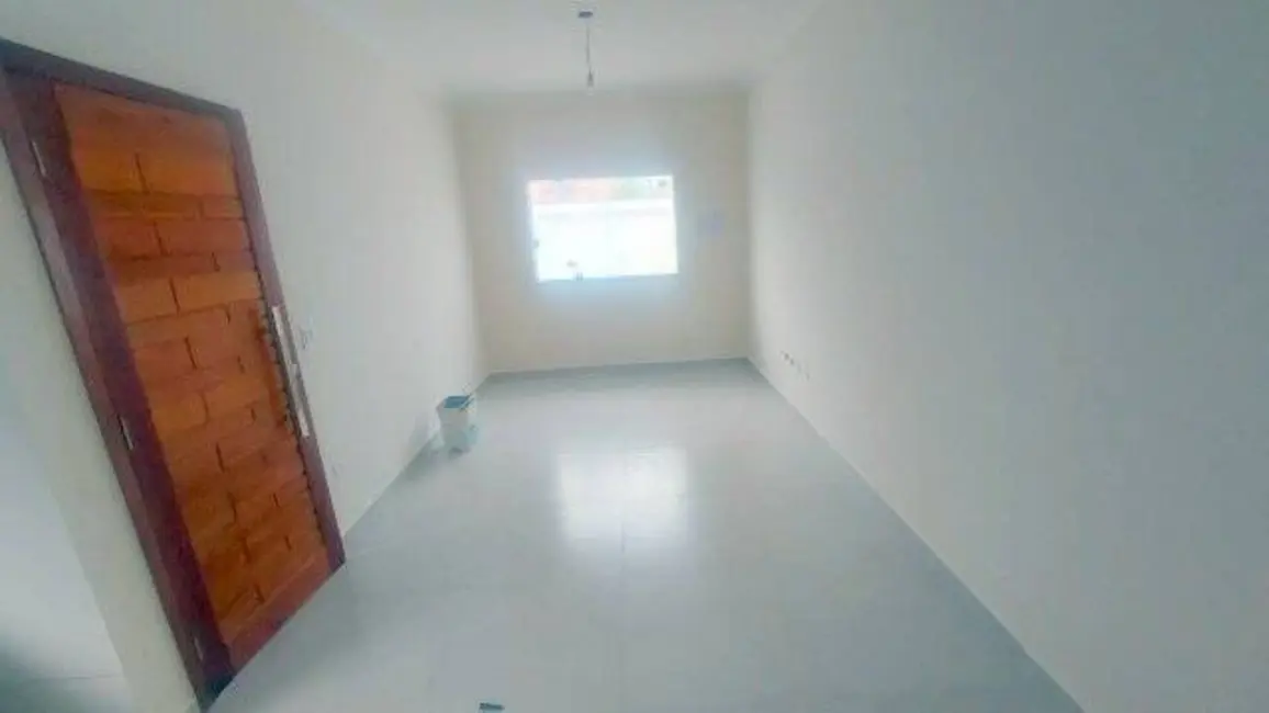 Casa com 2 quartos à venda, 180m2 em Peruibe - SP - imagem 3 Foto 3 de Casa com 2 quartos à venda, 180m2 em Peruibe - SP