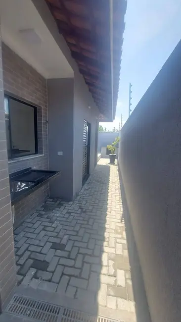 Casa com 3 quartos à venda, 125m2 em Itanhaem - SP - imagem 5 Foto 5 de Casa com 3 quartos à venda, 125m2 em Itanhaem - SP