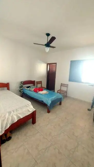 Casa com 3 quartos à venda, 360m2 em Peruibe - SP - imagem 6 Foto 6 de Casa com 3 quartos à venda, 360m2 em Peruibe - SP