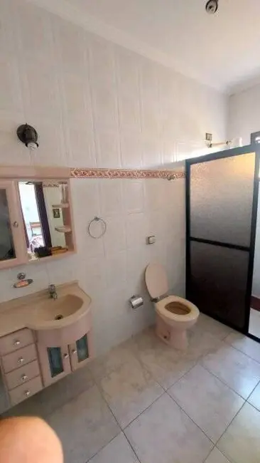 Casa com 3 quartos à venda, 360m2 em Peruibe - SP - imagem 9 Foto 9 de Casa com 3 quartos à venda, 360m2 em Peruibe - SP