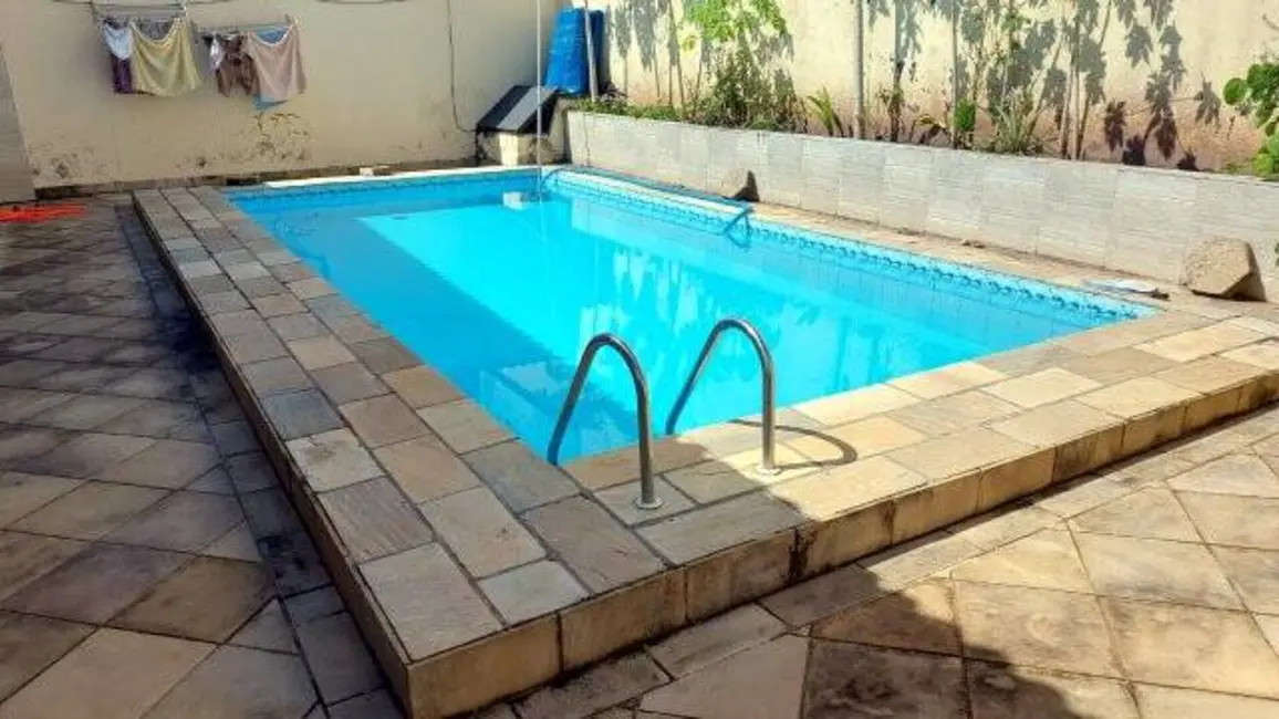 Casa com 3 quartos à venda, 360m2 em Peruibe - SP - imagem 4 Foto 4 de Casa com 3 quartos à venda, 360m2 em Peruibe - SP