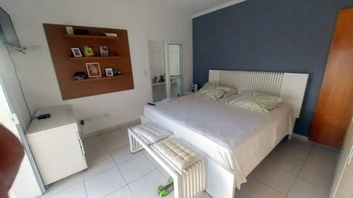 Casa com 3 quartos à venda, 250m2 em Peruibe - SP - imagem 4 Foto 4 de Casa com 3 quartos à venda, 250m2 em Peruibe - SP