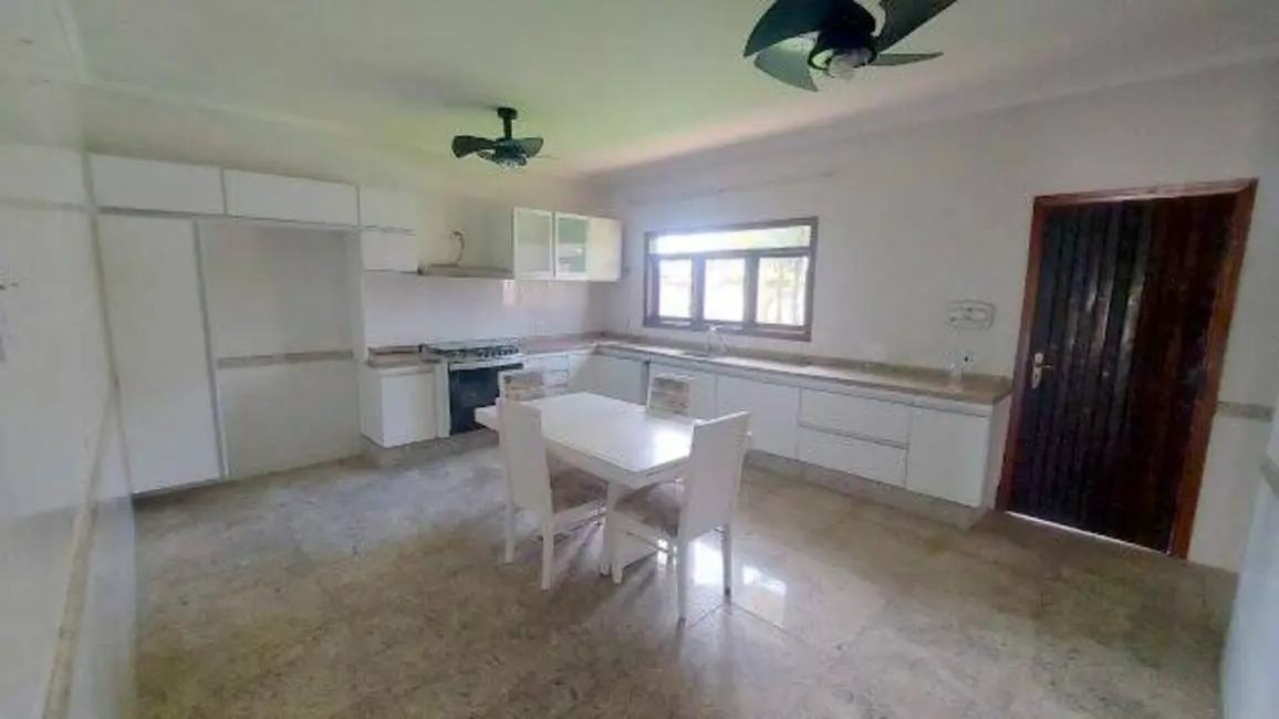Casa com 6 quartos à venda, 1070m2 em Peruibe - SP - imagem 9 Foto 9 de Casa com 6 quartos à venda, 1070m2 em Peruibe - SP