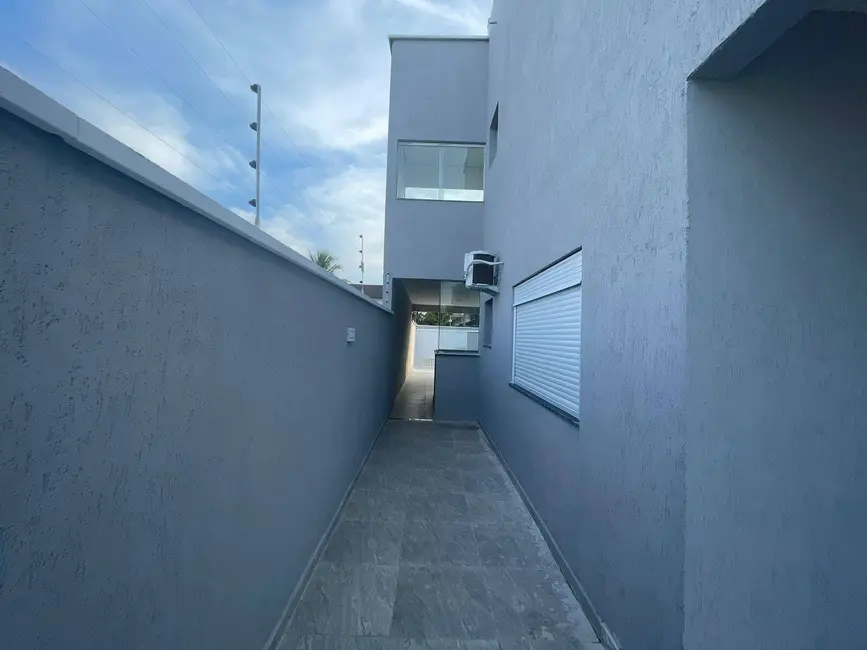 Casa com 4 quartos à venda, 350m2 em Peruibe - SP - imagem 5 Foto 5 de Casa com 4 quartos à venda, 350m2 em Peruibe - SP