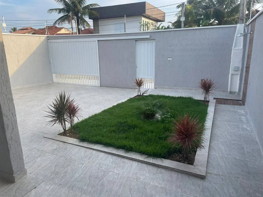 Casa com 4 quartos à venda, 350m2 em Peruibe - SP - imagem 3 Foto 3 de Casa com 4 quartos à venda, 350m2 em Peruibe - SP