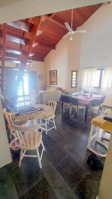 Casa com 4 quartos à venda, 283m2 em Peruibe - SP - imagem 8 Foto 8 de Casa com 4 quartos à venda, 283m2 em Peruibe - SP