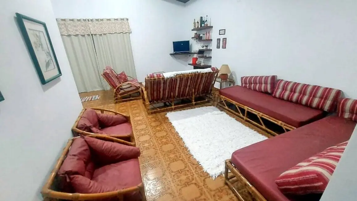 Casa com 3 quartos à venda, 300m2 em Peruibe - SP - imagem 6 Foto 6 de Casa com 3 quartos à venda, 300m2 em Peruibe - SP