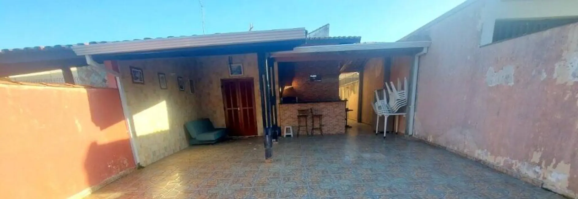Foto 1 de Casa com 2 quartos à venda, 179m2 em Peruibe - SP