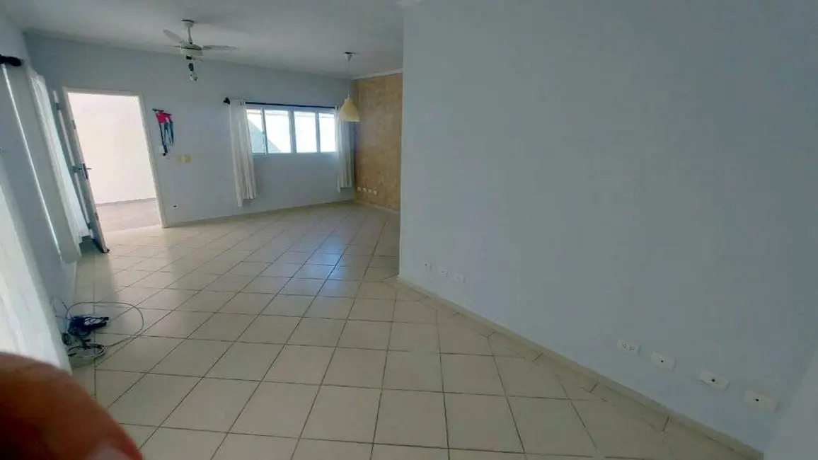 Foto 9 de Casa com 4 quartos à venda, 300m2 em Peruibe - SP