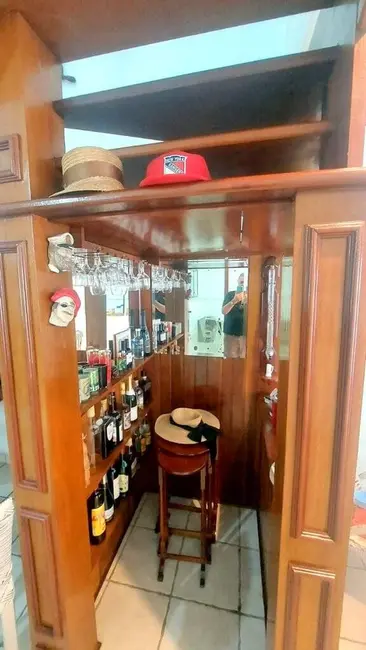 Casa com 4 quartos à venda, 300m2 em Peruibe - SP - imagem 7 Foto 7 de Casa com 4 quartos à venda, 300m2 em Peruibe - SP