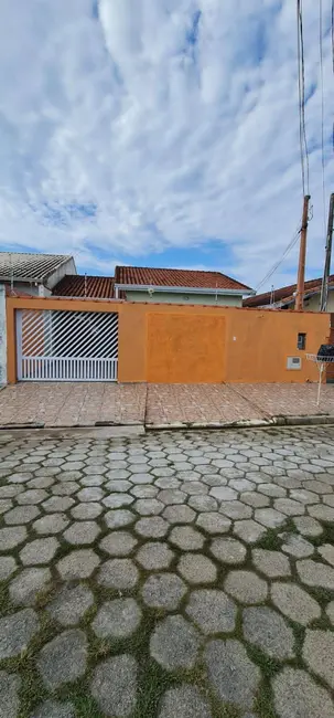 Foto 2 de Casa com 3 quartos à venda e para alugar, 250m2 em Peruibe - SP