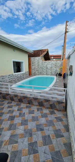 Casa com 3 quartos à venda e para alugar, 250m2 em Peruibe - SP - imagem 8 Foto 8 de Casa com 3 quartos à venda e para alugar, 250m2 em Peruibe - SP