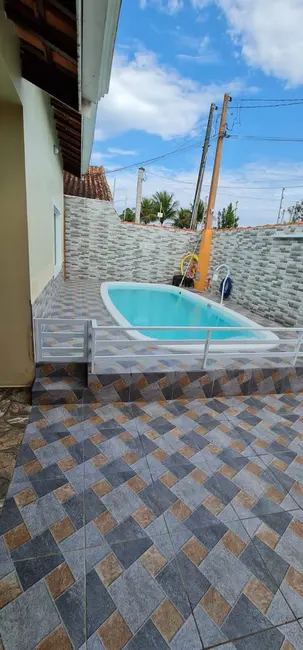 Casa com 3 quartos à venda e para alugar, 250m2 em Peruibe - SP - imagem 5 Foto 5 de Casa com 3 quartos à venda e para alugar, 250m2 em Peruibe - SP