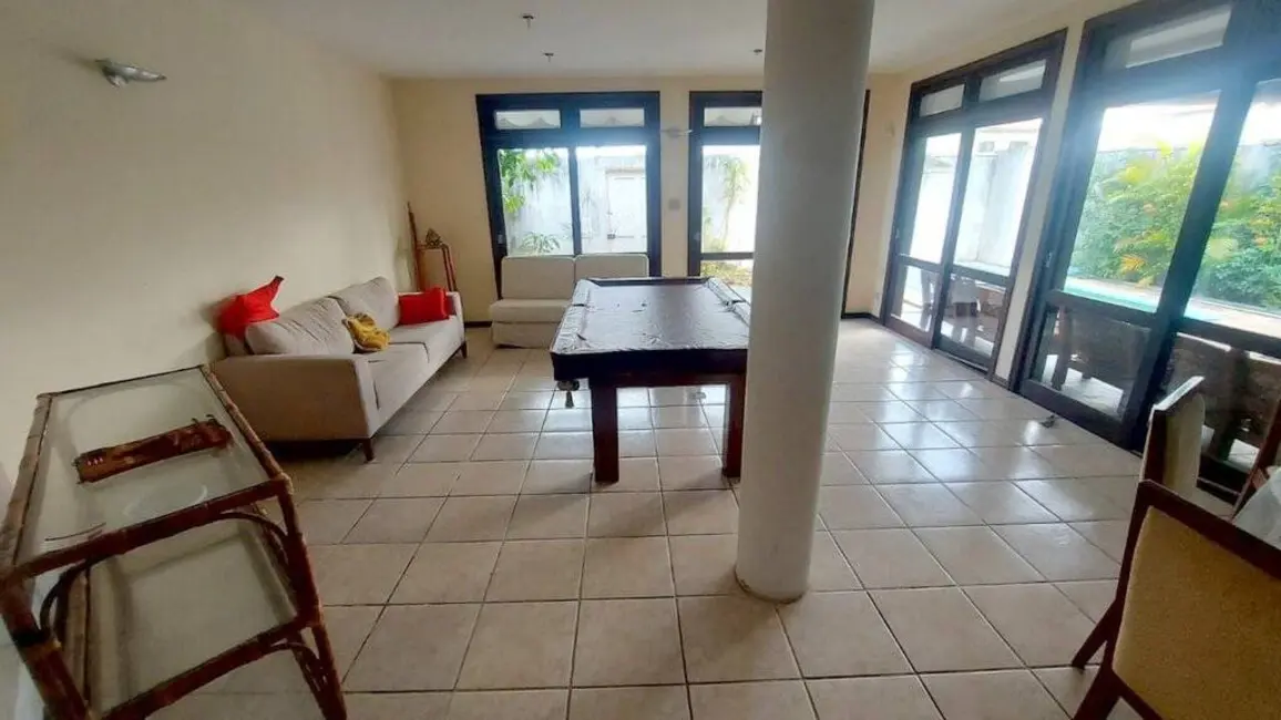 Foto 6 de Casa com 3 quartos à venda, 361m2 em Peruibe - SP