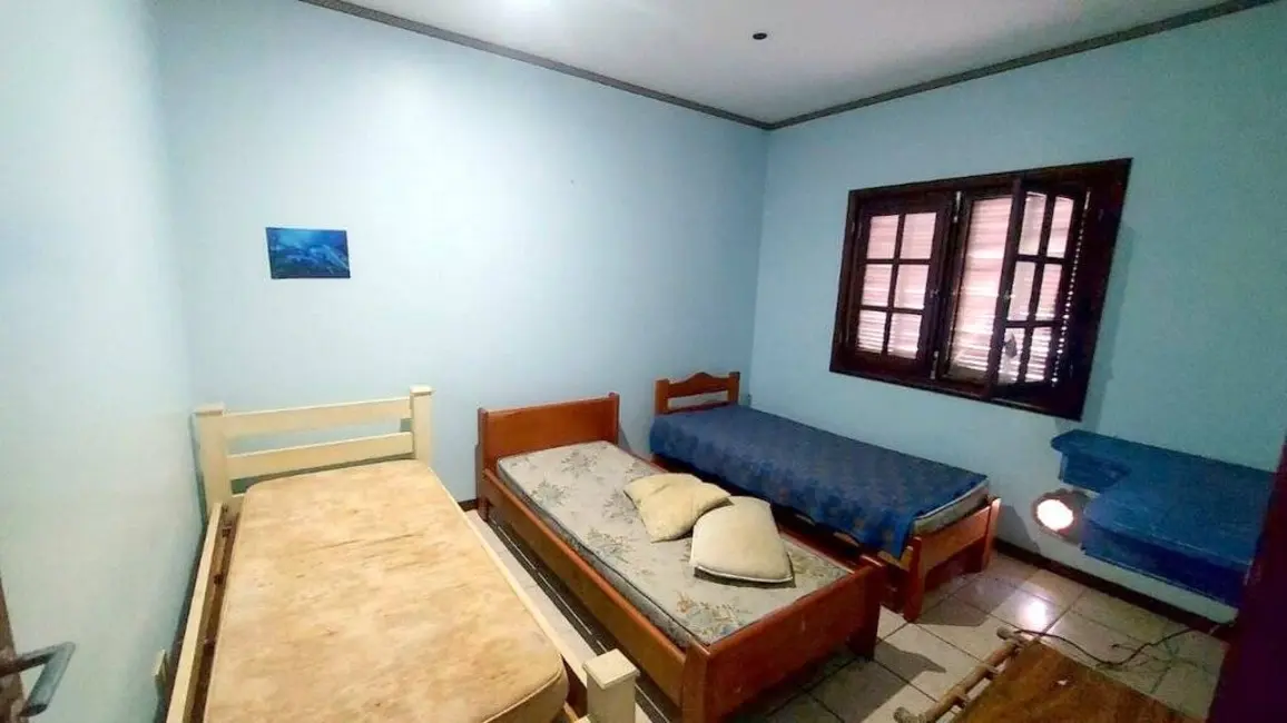 Foto 9 de Casa com 3 quartos à venda, 361m2 em Peruibe - SP