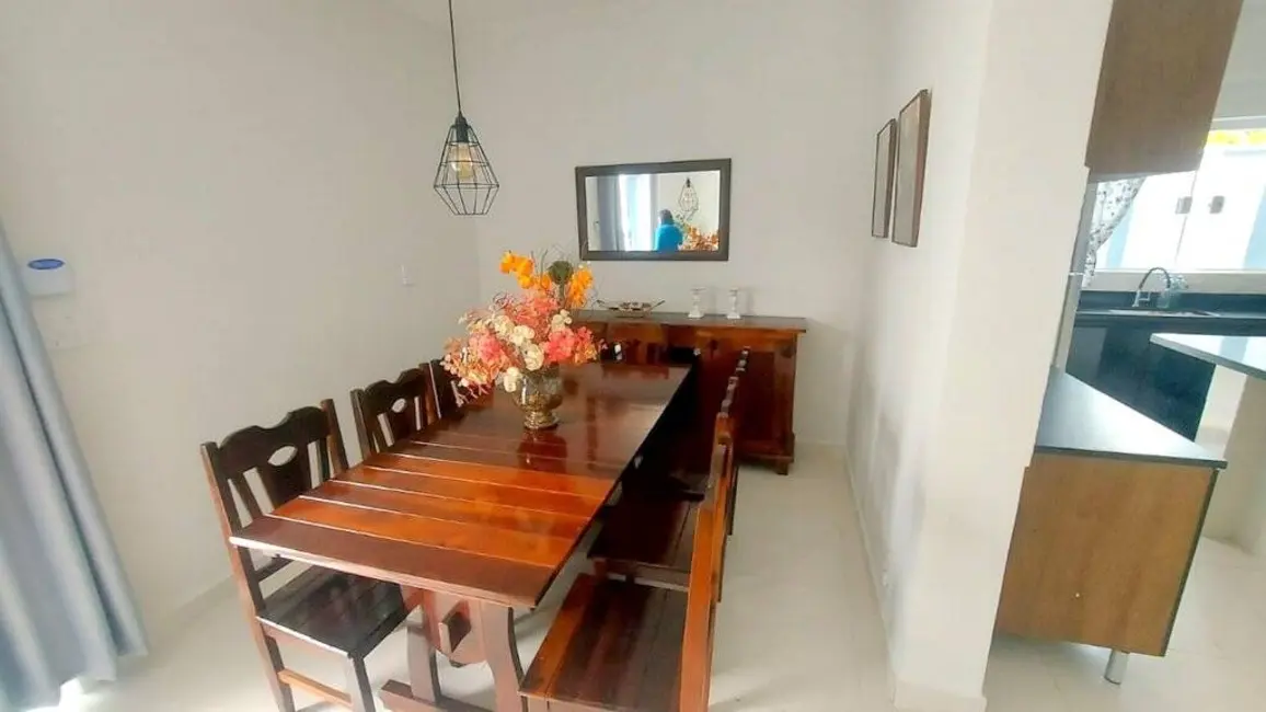 Casa com 5 quartos à venda, 310m2 em Peruibe - SP - imagem 5 Foto 5 de Casa com 5 quartos à venda, 310m2 em Peruibe - SP