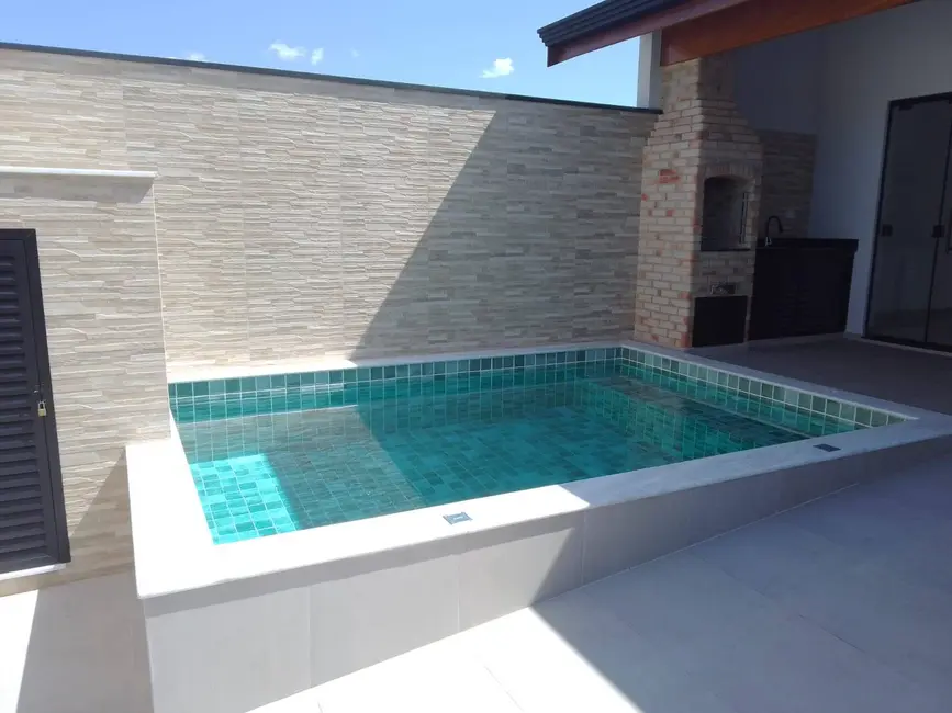 Casa com 2 quartos à venda, 150m2 em Peruibe - SP - imagem 4 Foto 4 de Casa com 2 quartos à venda, 150m2 em Peruibe - SP