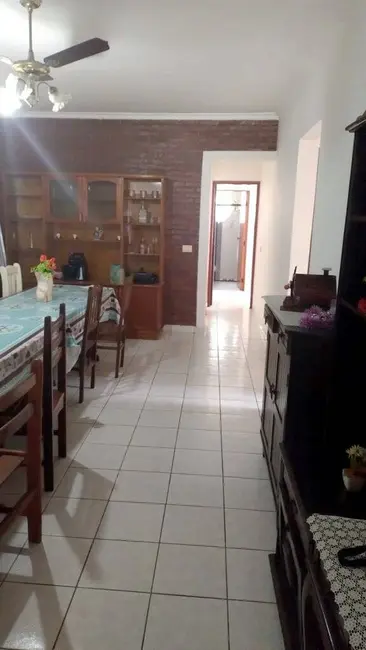 Casa com 3 quartos à venda e para alugar, 350m2 em Peruibe - SP - imagem 6 Foto 6 de Casa com 3 quartos à venda e para alugar, 350m2 em Peruibe - SP