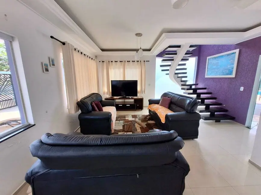 Casa com 4 quartos à venda, 363m2 em Peruibe - SP - imagem 5 Foto 5 de Casa com 4 quartos à venda, 363m2 em Peruibe - SP