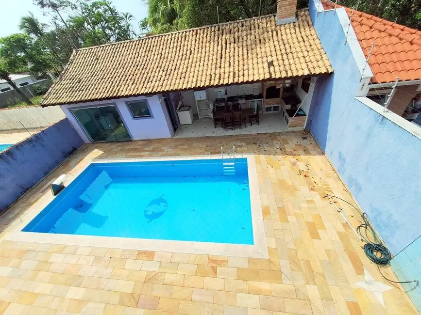 Casa com 4 quartos à venda, 363m2 em Peruibe - SP - imagem 3 Foto 3 de Casa com 4 quartos à venda, 363m2 em Peruibe - SP