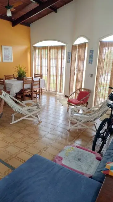 Casa com 4 quartos à venda, 565m2 em Peruibe - SP - imagem 5 Foto 5 de Casa com 4 quartos à venda, 565m2 em Peruibe - SP