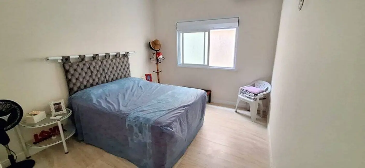 Casa com 3 quartos à venda, 250m2 em Peruibe - SP - imagem 9 Foto 9 de Casa com 3 quartos à venda, 250m2 em Peruibe - SP