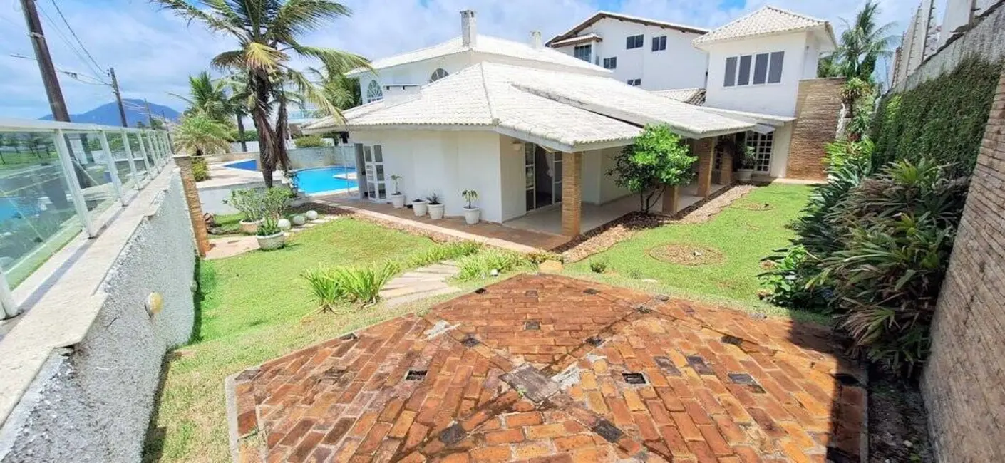 Casa com 7 quartos à venda, 823m2 em Peruibe - SP - imagem 3 Foto 3 de Casa com 7 quartos à venda, 823m2 em Peruibe - SP