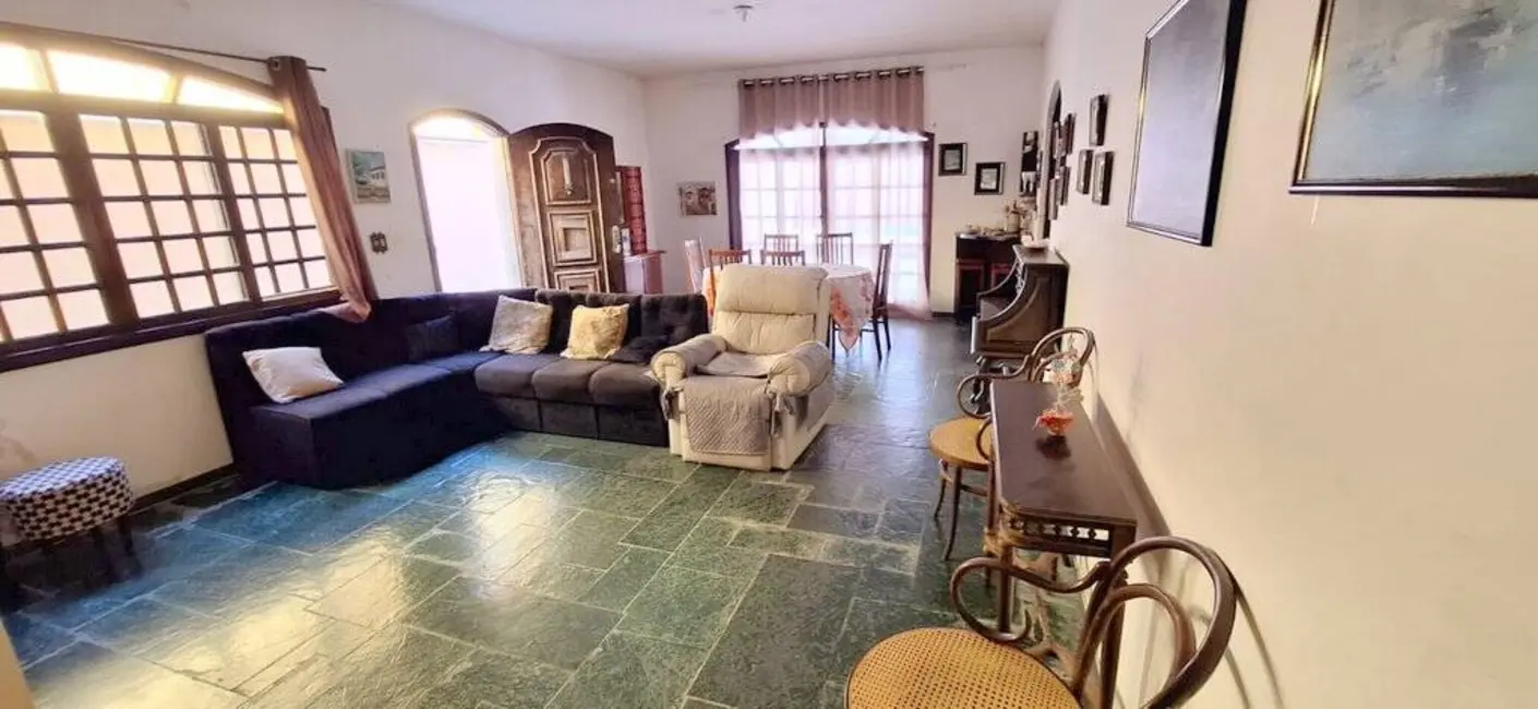 Foto 9 de Casa com 3 quartos à venda, 350m2 em Peruibe - SP