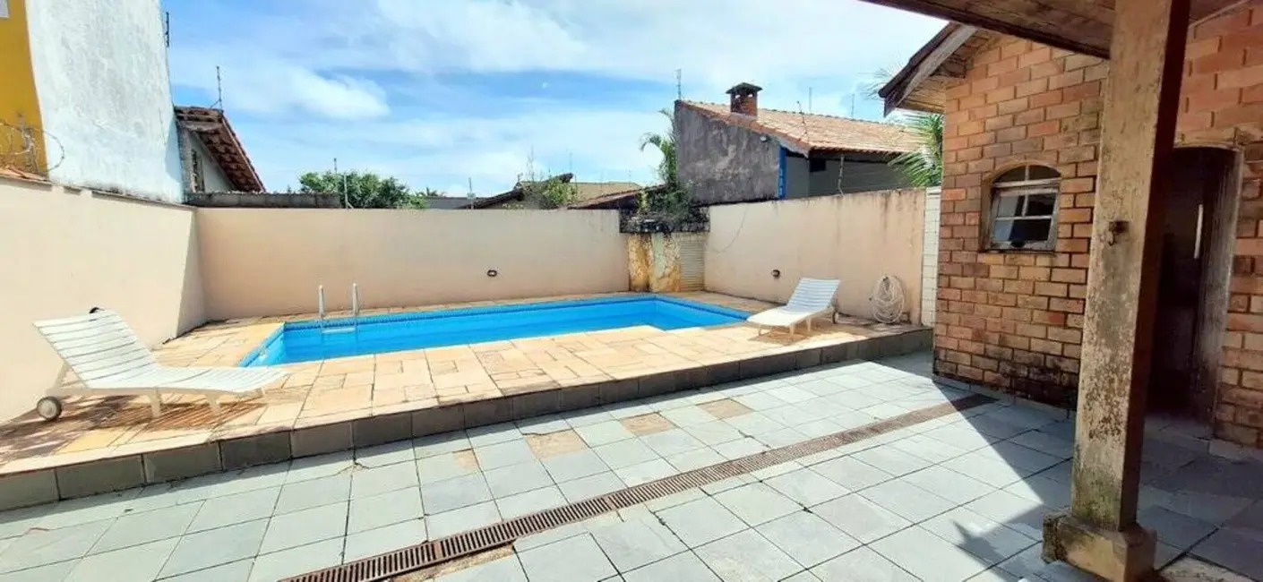 Foto 4 de Casa com 3 quartos à venda, 350m2 em Peruibe - SP