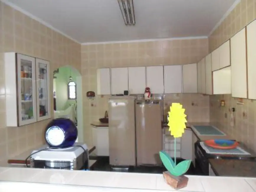 Casa com 4 quartos à venda em Peruibe - SP - imagem 7 Foto 7 de Casa com 4 quartos à venda em Peruibe - SP