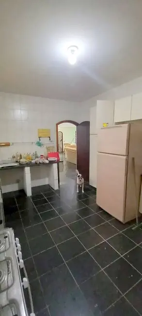 Casa com 3 quartos à venda, 373m2 em Peruibe - SP - imagem 7 Foto 7 de Casa com 3 quartos à venda, 373m2 em Peruibe - SP