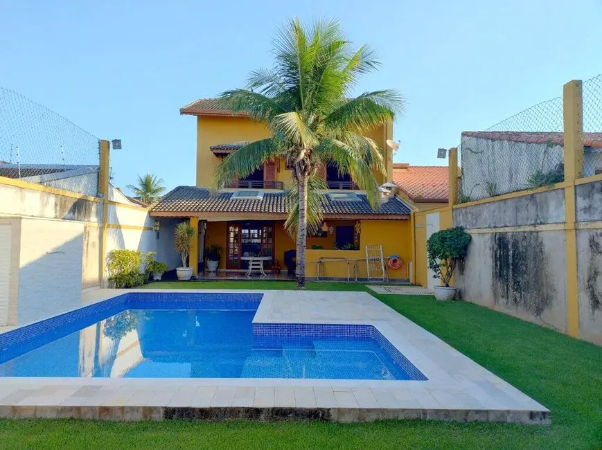 Foto 1 de Casa com 3 quartos à venda, 500m2 em Peruibe - SP