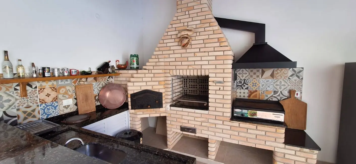 Casa com 4 quartos à venda, 323m2 em Peruibe - SP - imagem 5 Foto 5 de Casa com 4 quartos à venda, 323m2 em Peruibe - SP