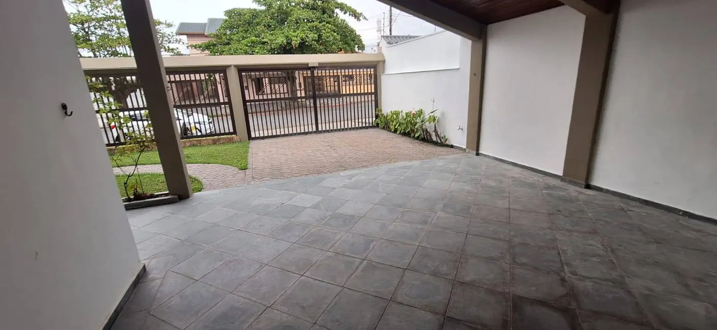 Casa com 4 quartos à venda, 208m2 em Peruibe - SP - imagem 3 Foto 3 de Casa com 4 quartos à venda, 208m2 em Peruibe - SP