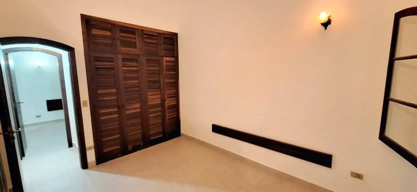 Casa com 4 quartos à venda, 208m2 em Peruibe - SP - imagem 7 Foto 7 de Casa com 4 quartos à venda, 208m2 em Peruibe - SP