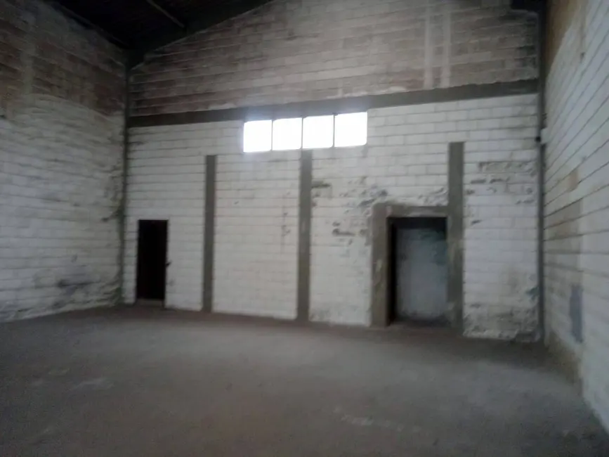 Foto 1 de Armazém / Galpão para alugar, 225m2 em Peruibe - SP