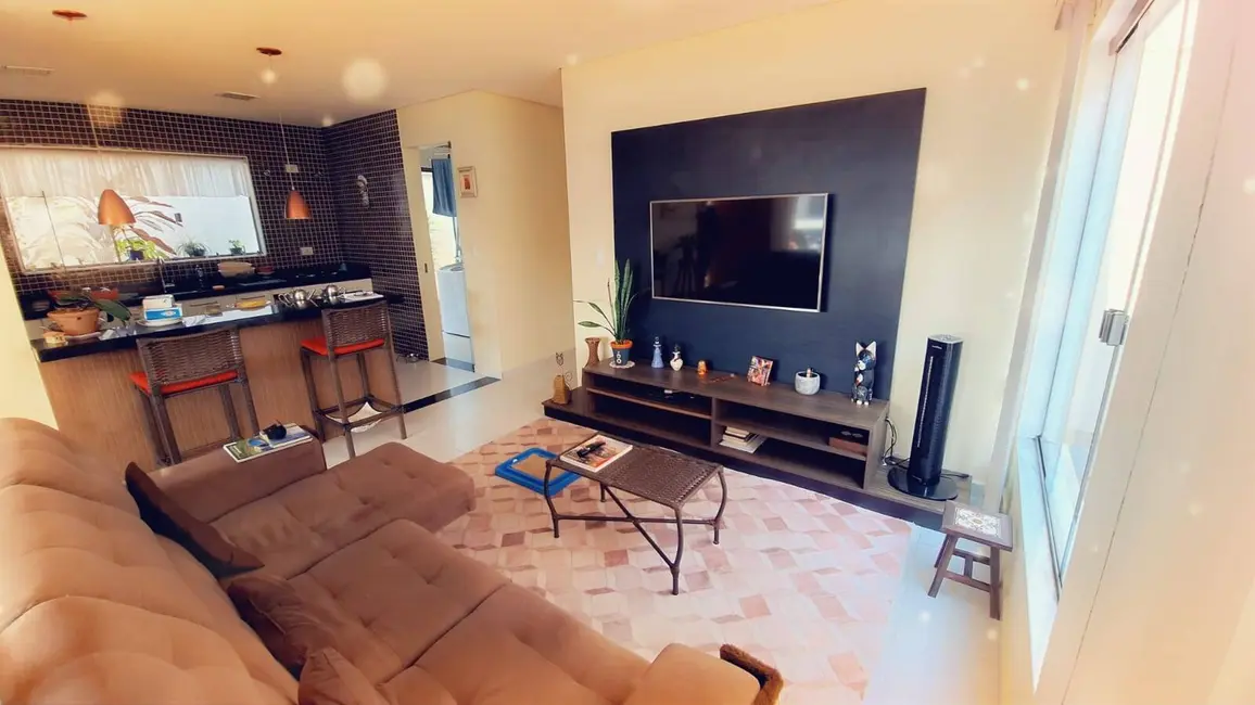 Casa com 3 quartos à venda, 128m2 em Peruibe - SP - imagem 5 Foto 5 de Casa com 3 quartos à venda, 128m2 em Peruibe - SP