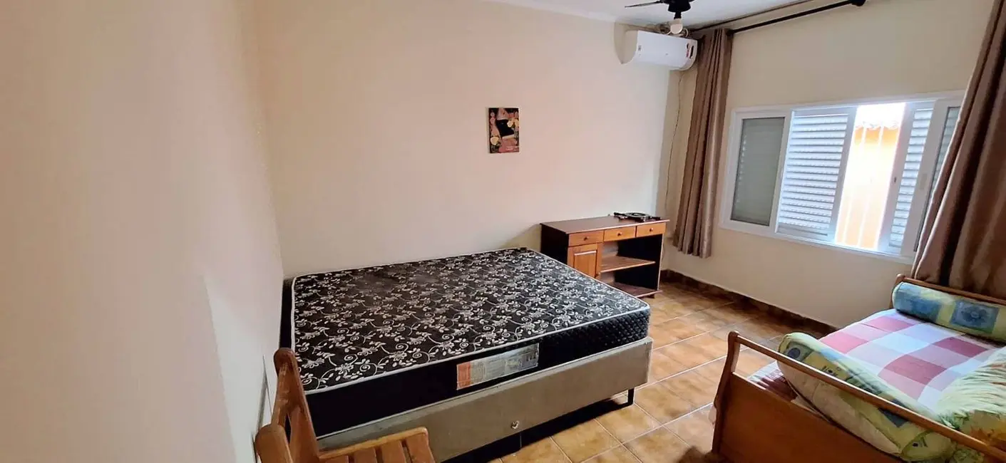 Casa com 3 quartos à venda, 151m2 em Peruibe - SP - imagem 9 Foto 9 de Casa com 3 quartos à venda, 151m2 em Peruibe - SP